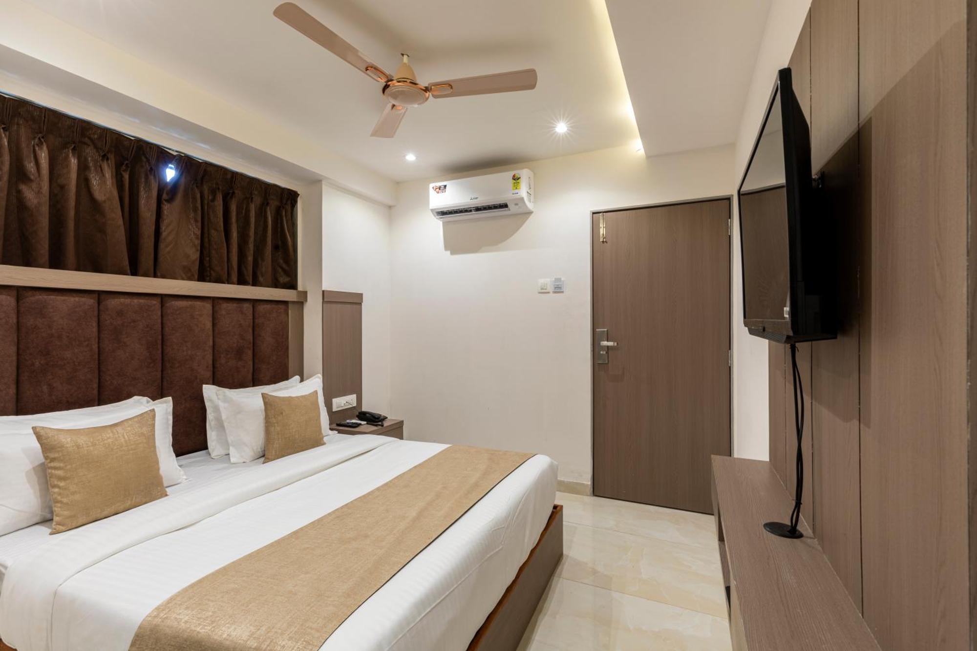 Hotel Metromax Andheri 3*
