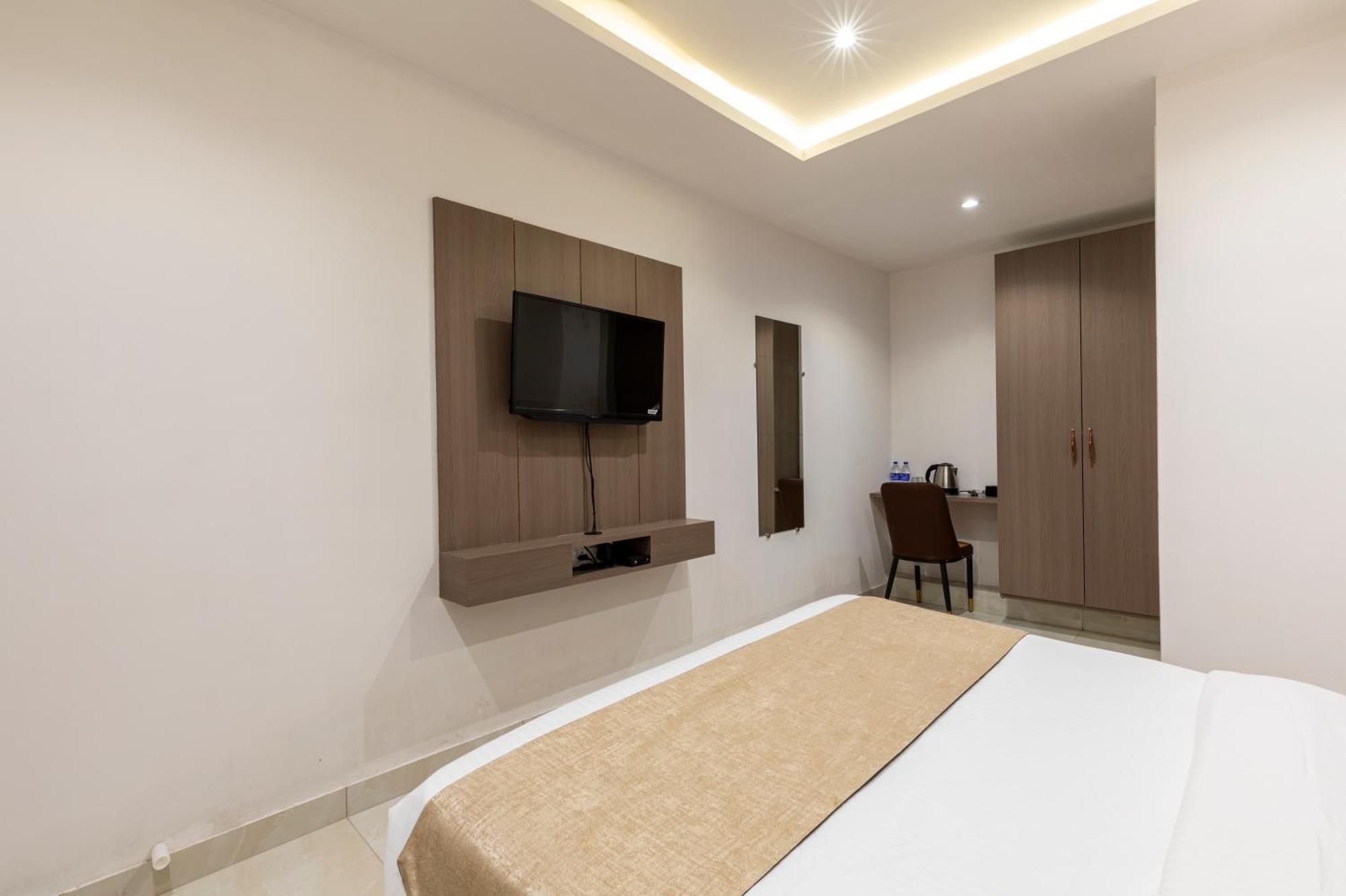 Metromax Andheri Hotel Mumbai