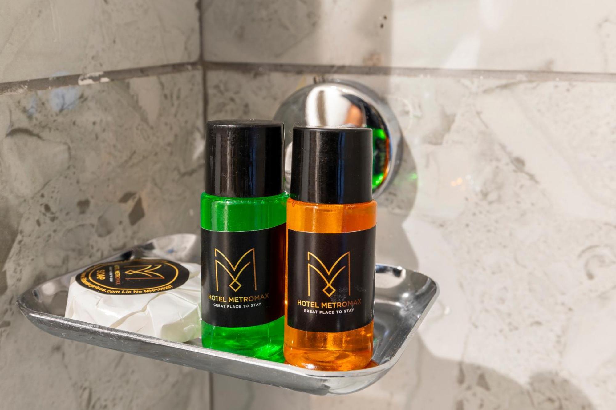Metromax Andheri Hotel 3*